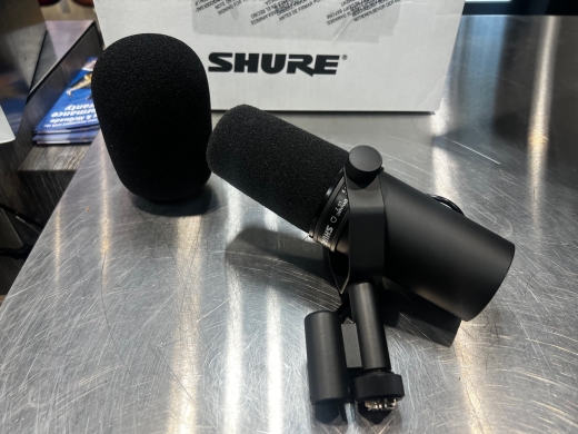 Gear Hunter | Shure - SM7B