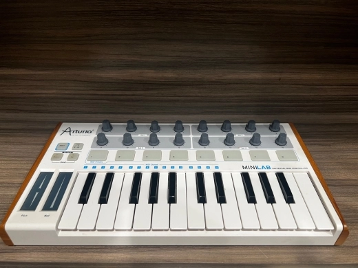 Arturia - MINILAB
