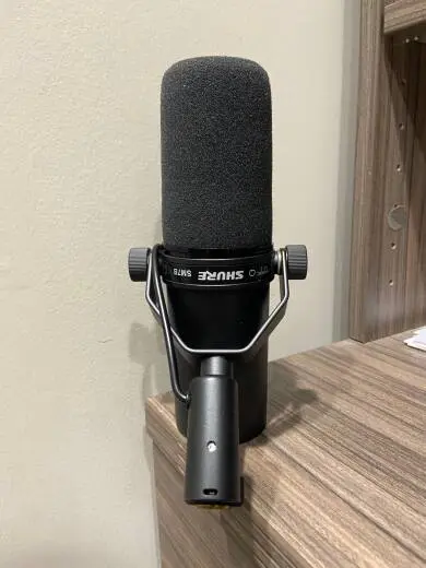 Shure - SM7B 2
