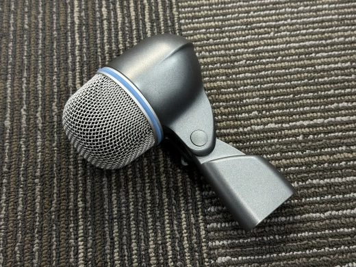 Shure - BETA52A