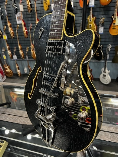 DUESNBERG OUTLAW 4