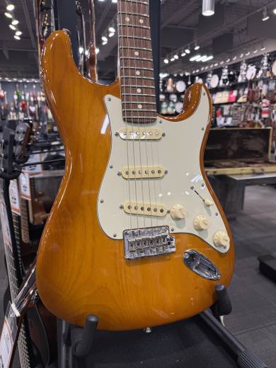 Fender American Performer Stratocaster, Rosewood Fingerboard