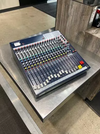 Soundcraft - FX16II