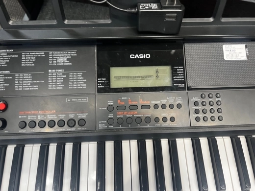 Casio - CT-X700 2