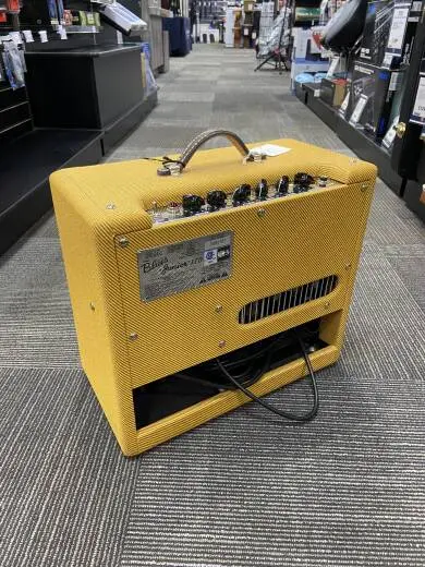 Fender - 021-3205-700 2