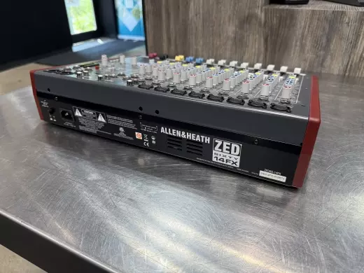 Allen & Heath - ZED60-14FX 2