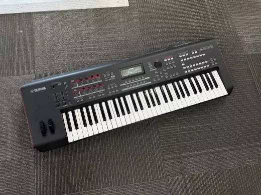 Yamaha - MOXF6