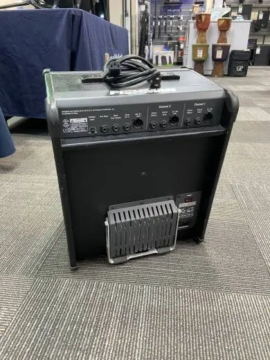 Fishman - PRO-LBX-300 2