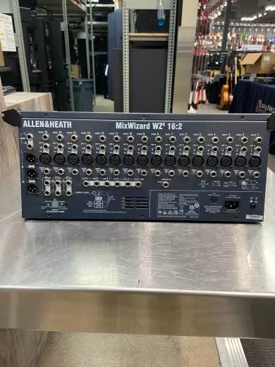 Allen & Heath - W4 1602 2
