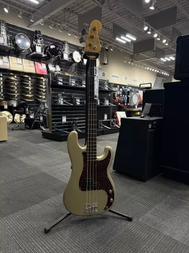 CUSTOM P-BASS SHORELINE GOLD 2
