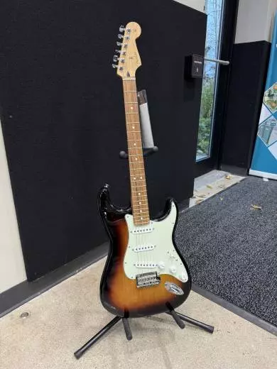 Fender - 014-4593-500 2