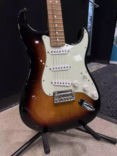Fender - 014-4593-500