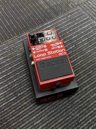 BOSS RC-3LS - Loop Station | Long & McQuade