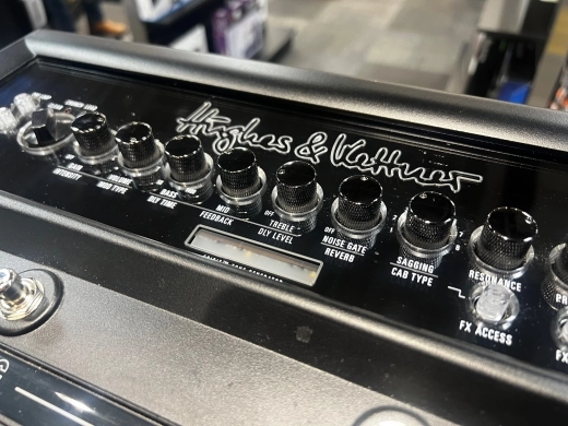 Hughes & Kettner - SPIRIT200FLOOR 2