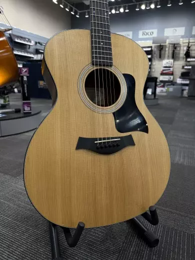 Taylor Guitars - 114E