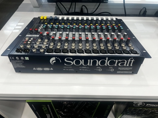 Soundcraft - EPM12 2