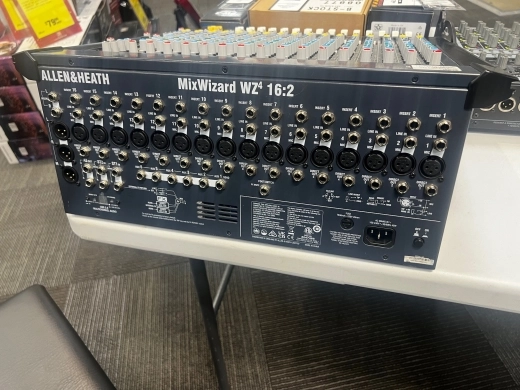 Allen & Heath - W4 1602 3