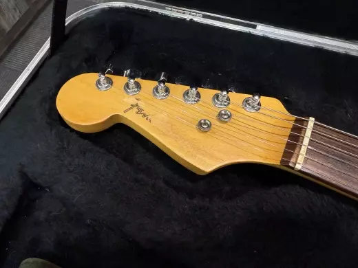 1980s FENDER MADE IN USA STRATOCASTER LEFT HANDED 2