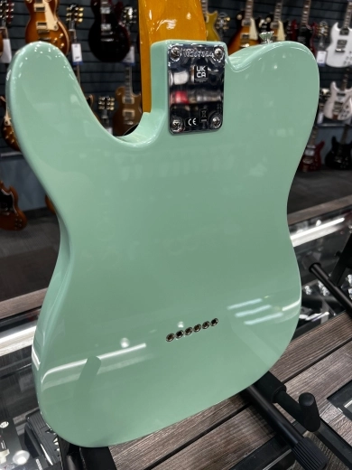 Fender - 011-0380-857 6