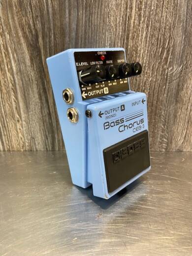 BOSS Bass Chorus | Long & McQuade