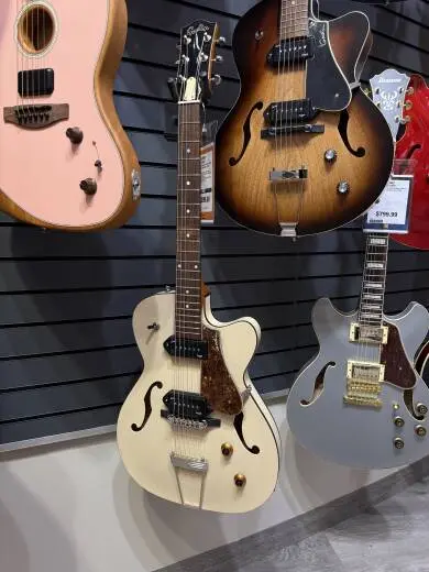 Godin Guitars - G52837 2