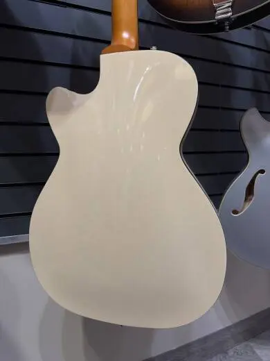 Godin Guitars - G52837 2