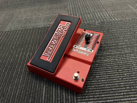 Digitech Bass Whammy W/Pitch Shift & Midi Input | Long & McQuade