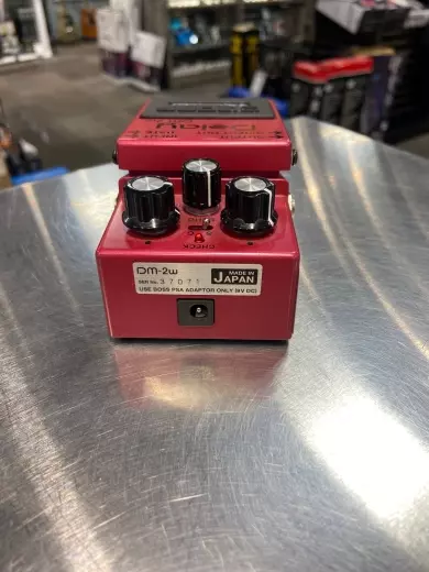 Store Special Product - BOSS - DM-2W