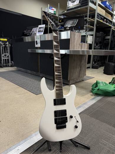 ア*ー様 Jackson エレキギター ホワイト Jackson Guitars X Series Dinky DK2X, Laurel Fingerboard - Snow White