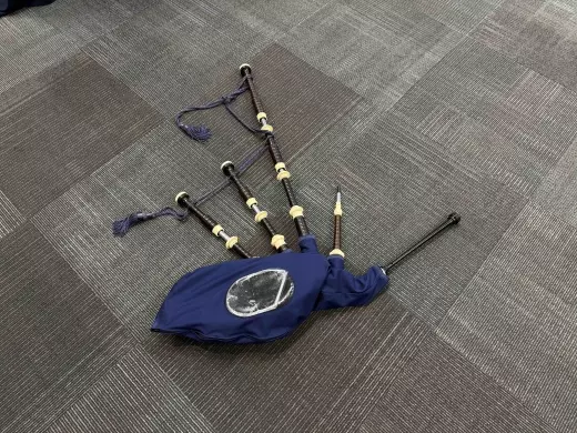 MCCALLUM AB3 BAGPIPES - AFRICAN BLACKWOOD 2