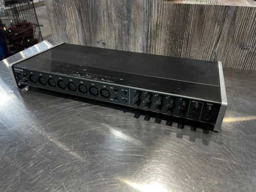Tascam - US-16X08