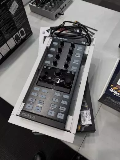 Native Instruments - TRAKTOR X1 MKII 2