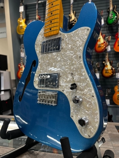 Fender - 011-0392-802 2