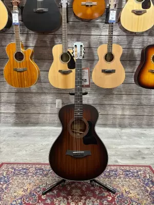 Taylor Guitars - 322E 12FRT VCL