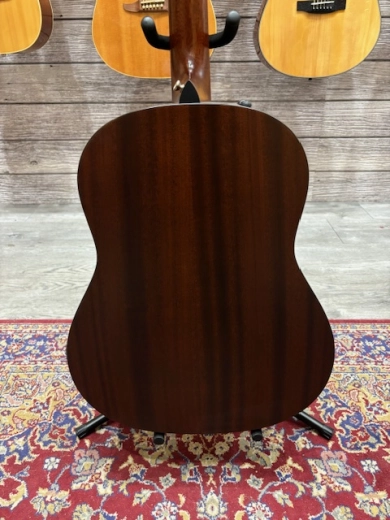 Taylor Guitars - 317E 7