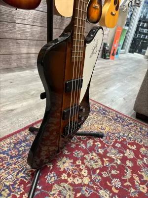 Gibson Thunderbird Bass Vintage Sunburst w/ Case 2