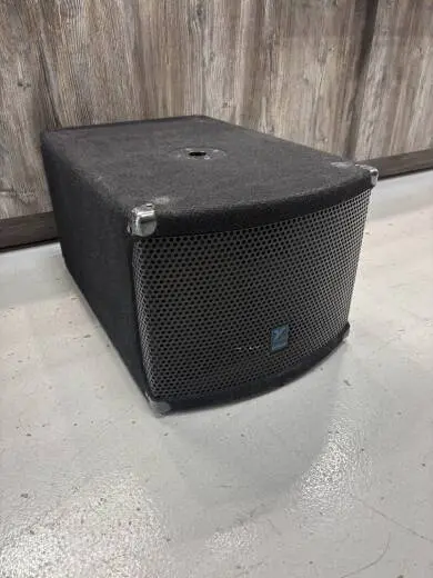 Yorkville Sound - ES200P