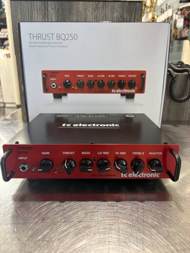 TC Electronic THRUST BQ250 250 Watt Portable Bass Head