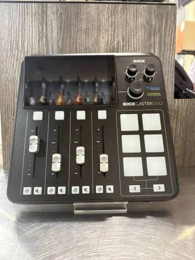 Store Special Product - RODE - RODECASTER DUO