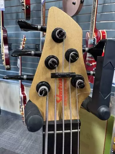 Status Graphite - Series I 2