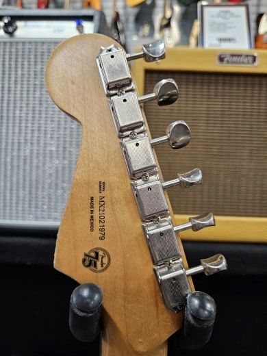 Fender - 014-9833-302 2