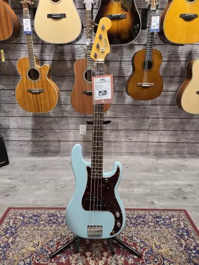 Fender American Vintage II 1960 Precision Bass, Rosewood Fingerboard - Daphne Blue