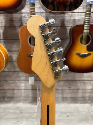 Squier Original Stratacoustic - Walnut Stain 2