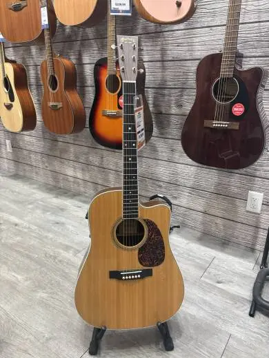 Martin Guitars - DC-16RGTE AURA