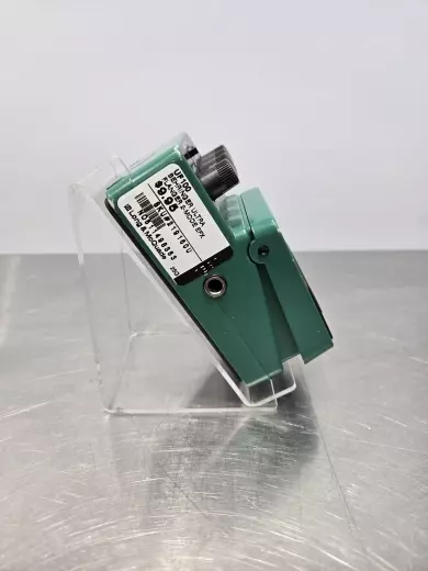 Behringer UF100 2