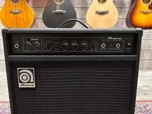 Ampeg - BA-112 50W 1x12 Bass Combo 4
