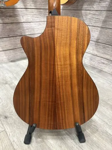 Taylor Guitars - 722CE V1 2