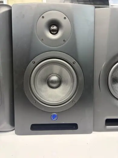 Yorkville Sound - YSM6