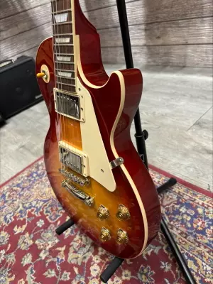 Gibson Les Paul Standard 50s Cherry Sunburst w/ Case 3