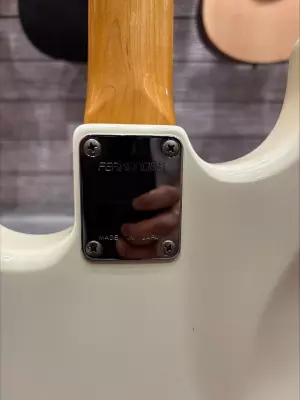 Fernandes Strat 8